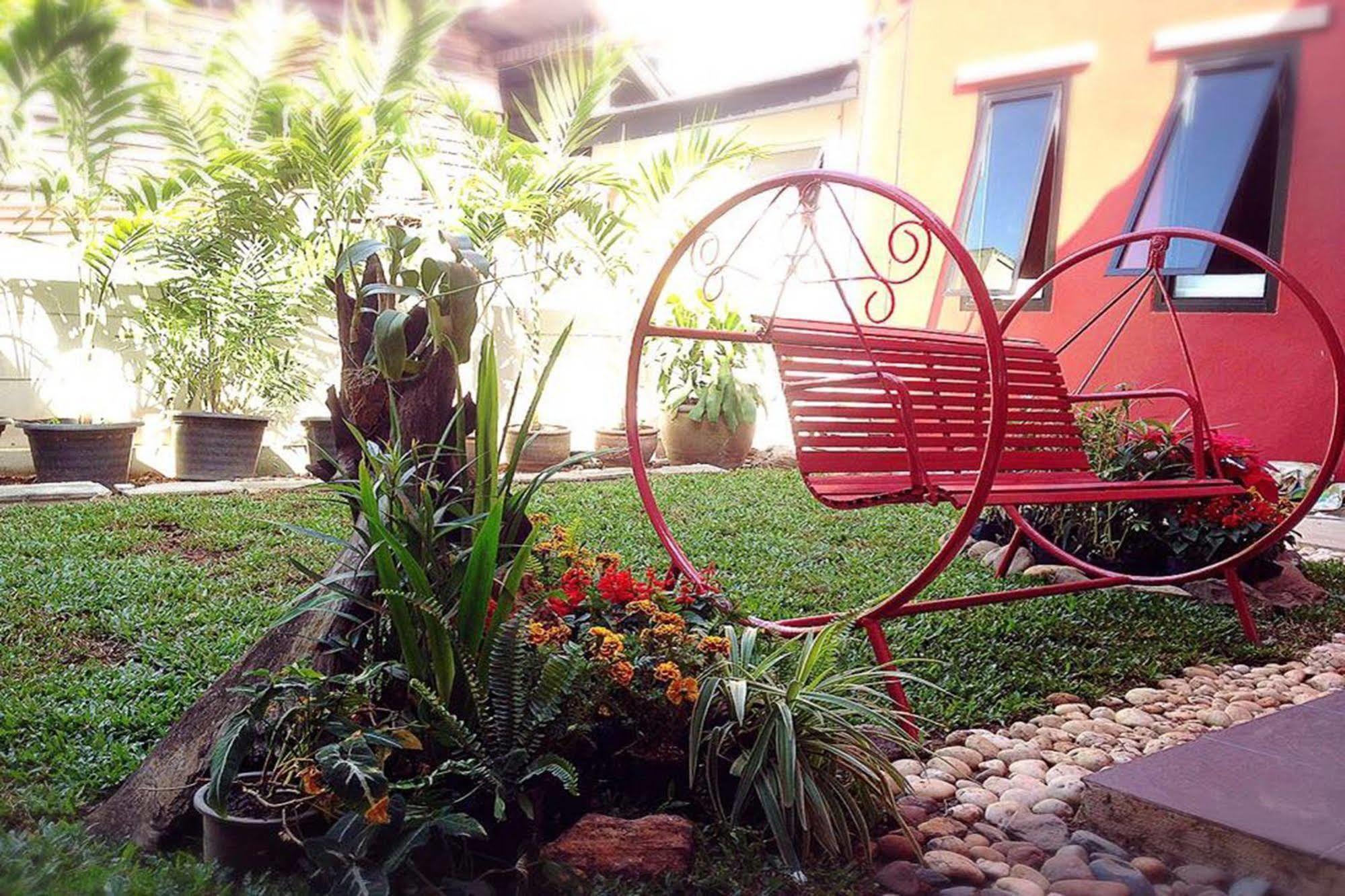 Mulberry House Hotel Pak Thong Chai Exterior photo